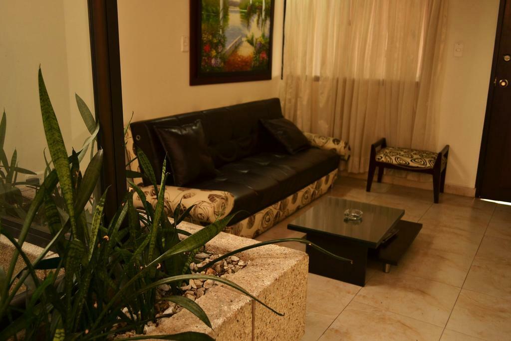 Hotel Riviera Plaza Букараманга Экстерьер фото