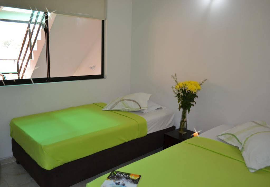 Hotel Riviera Plaza Букараманга Экстерьер фото